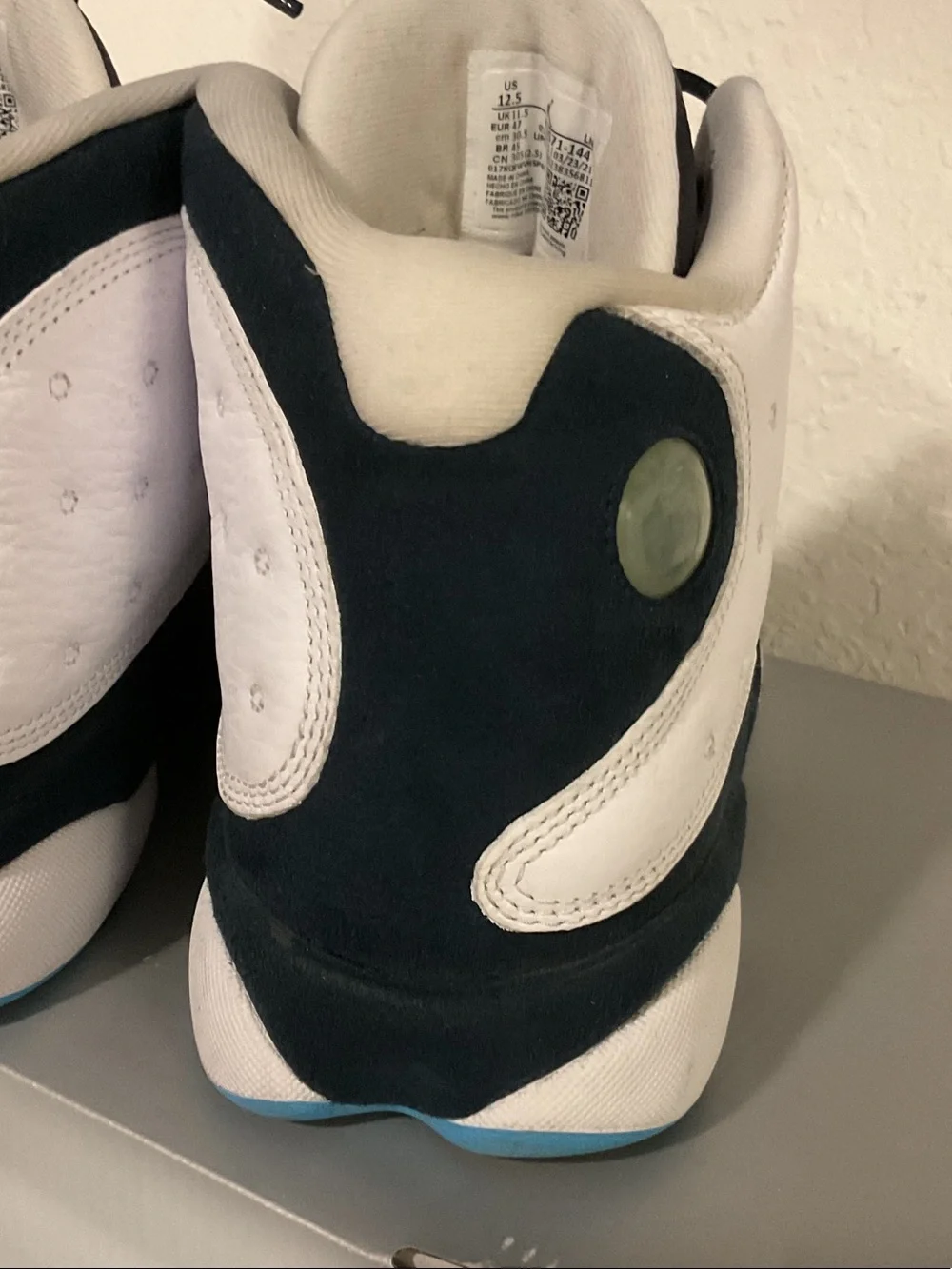 Jordan RETRO 13 White and Navy High-Top Sneakers